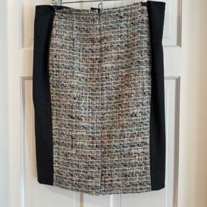 NWT $395 Carlisle Collection Tweed Pencil Skirt Size 10- CC Prestige